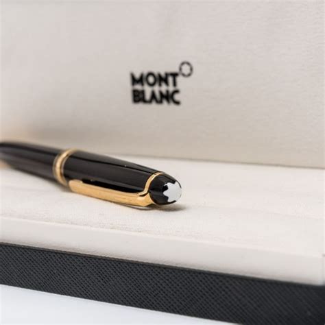 montblanc plume faux